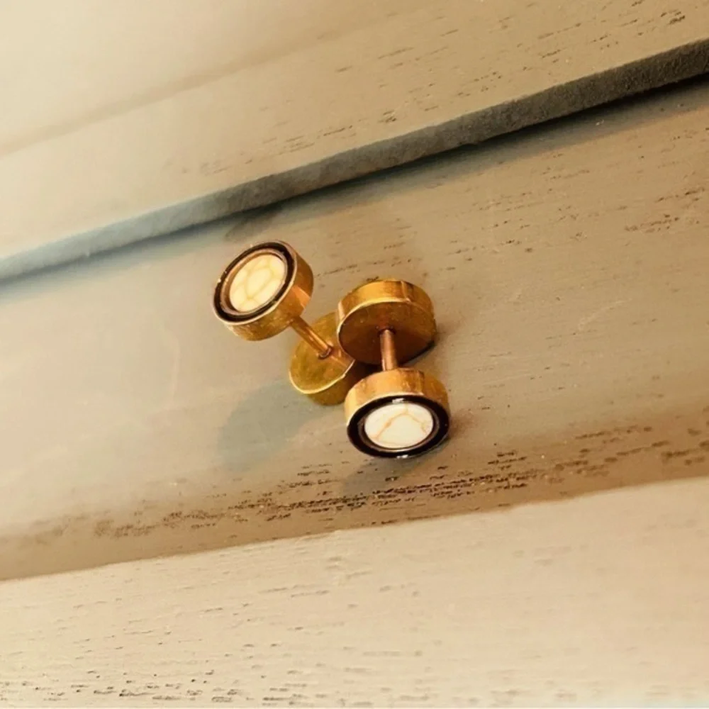 Barbell stud earrings